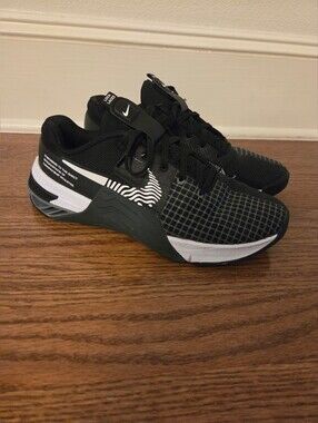 Women's Nike Nike Metcon 8 cross-trainingTraining Shoes, Size 8